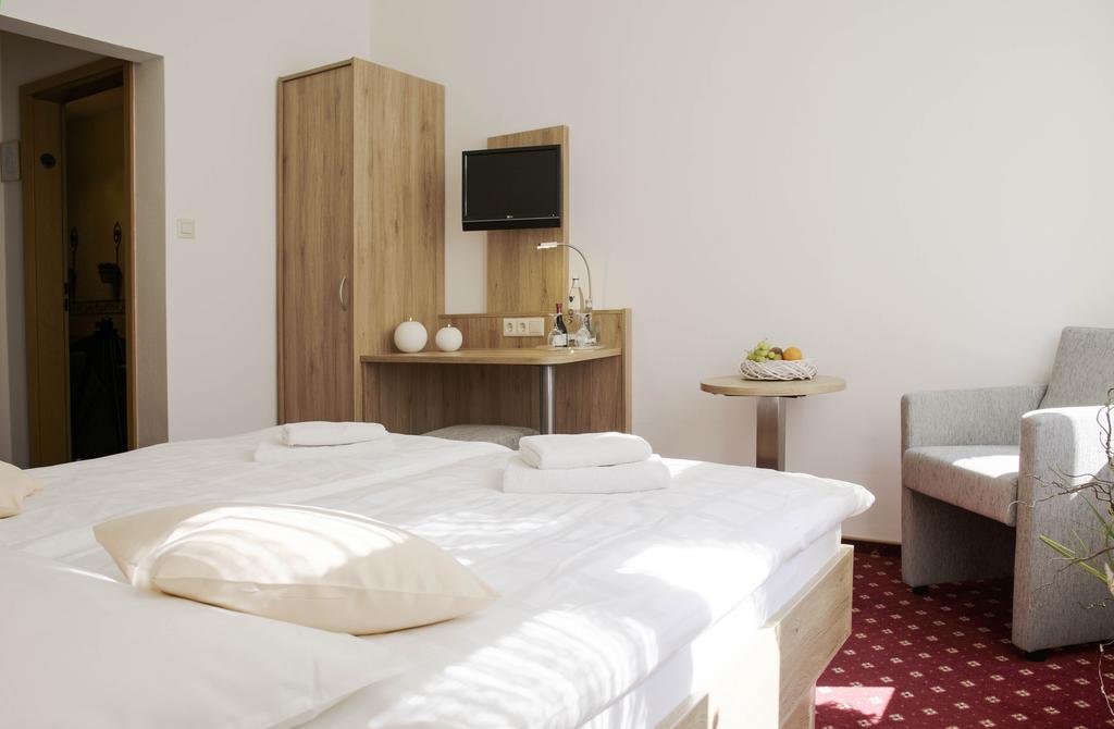 Ferien- Und Wellnesshotel Waldfrieden ฮิตซาคเคอร์ ห้อง รูปภาพ